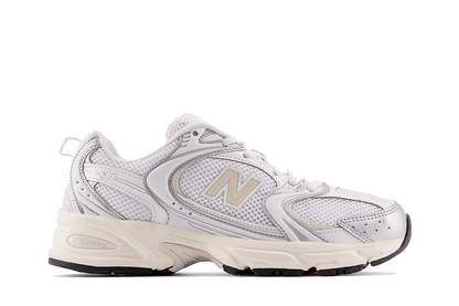 Tênis New Balance 530 Silver Metallic Linen Bege