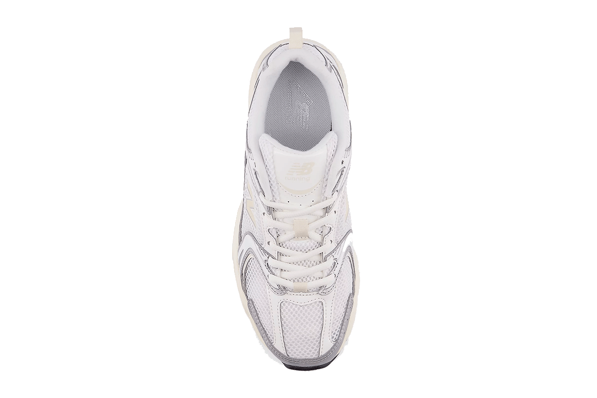 Tênis New Balance 530 Silver Metallic Linen Bege