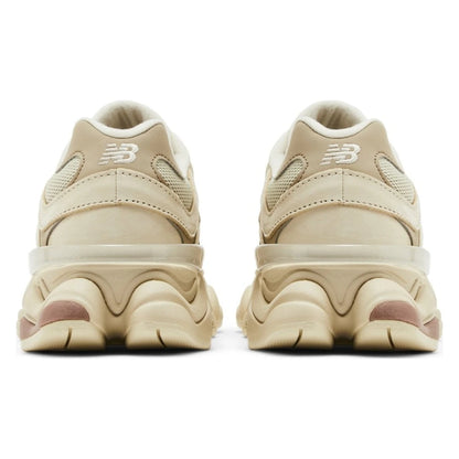 Tênis New Balance 9060 Bone Sparrow Marrom Brown - foto 4