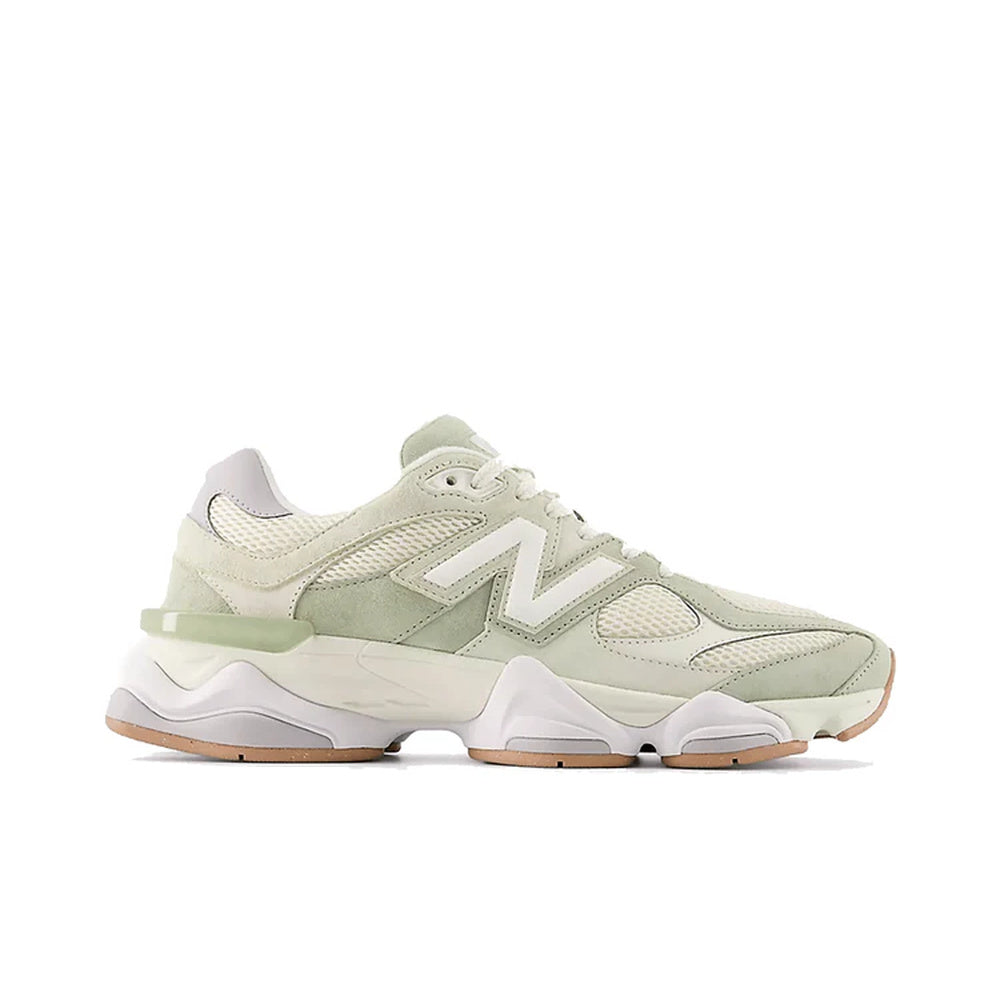 Tênis New Balance 9060 Garter Snake Pearl Grey Verde