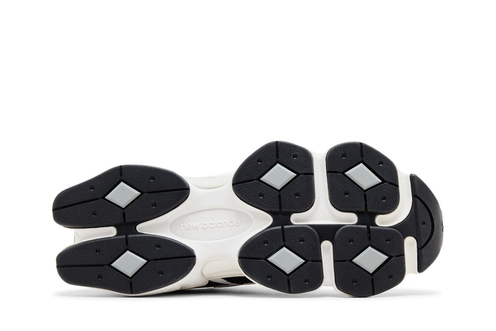 Tênis New Balance 9060 Reflection Black Suede Branco White