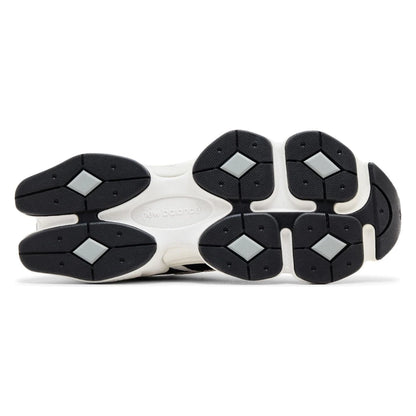 Tênis New Balance 9060 Reflection Black Suede Branco White - foto 3
