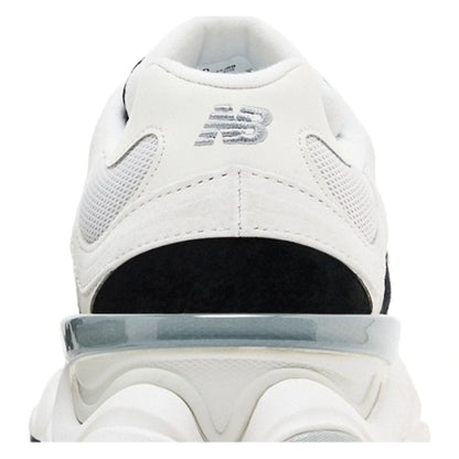 Tênis New Balance 9060 Reflection Black Suede Branco White - foto 6