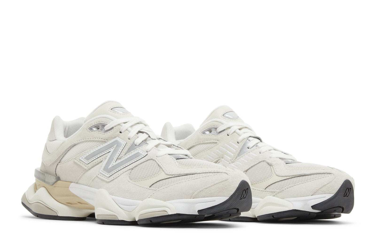 Tênis New Balance 9060 Sea Salt Moonbeam Branco White