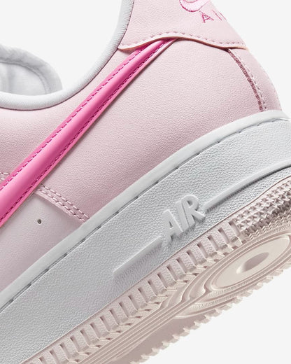 Tênis Nike Air Force 1 &