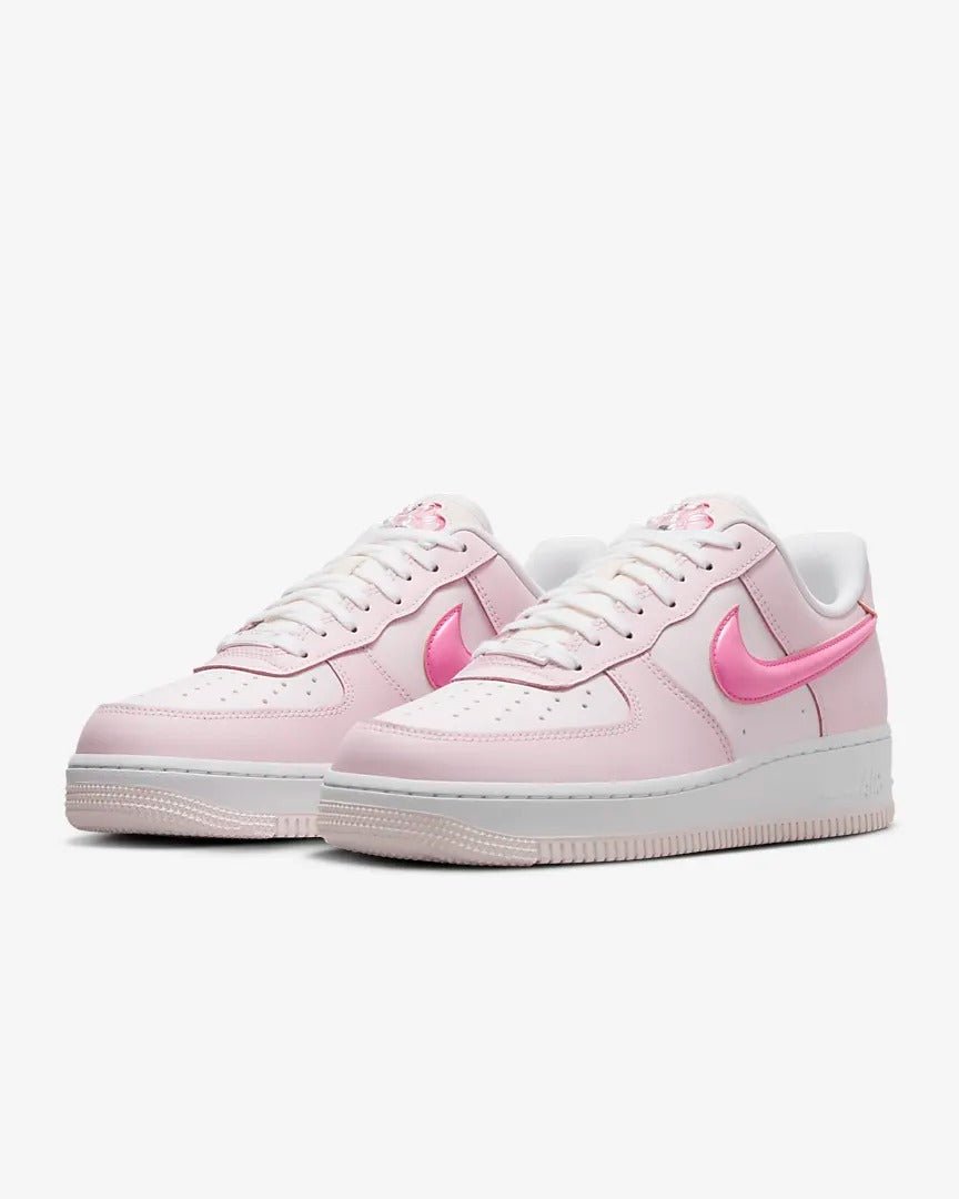 Tênis Nike Air Force 1 &