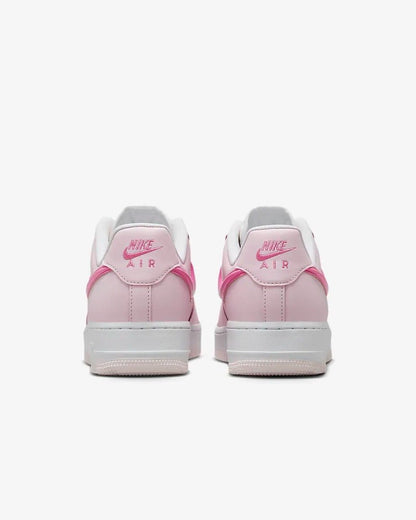 Tênis Nike Air Force 1 &