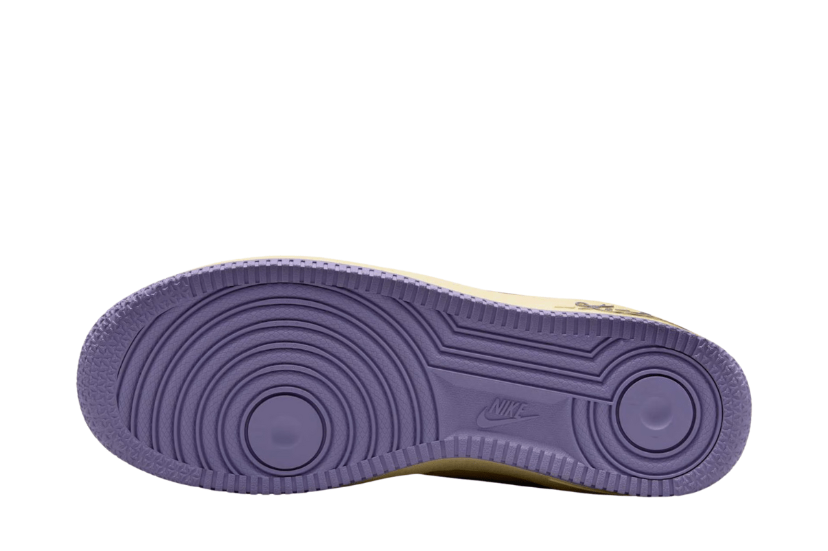 Tênis Nike Air Force 1 Low Protro Kobe Bryant Mamba Mentality Amarelo