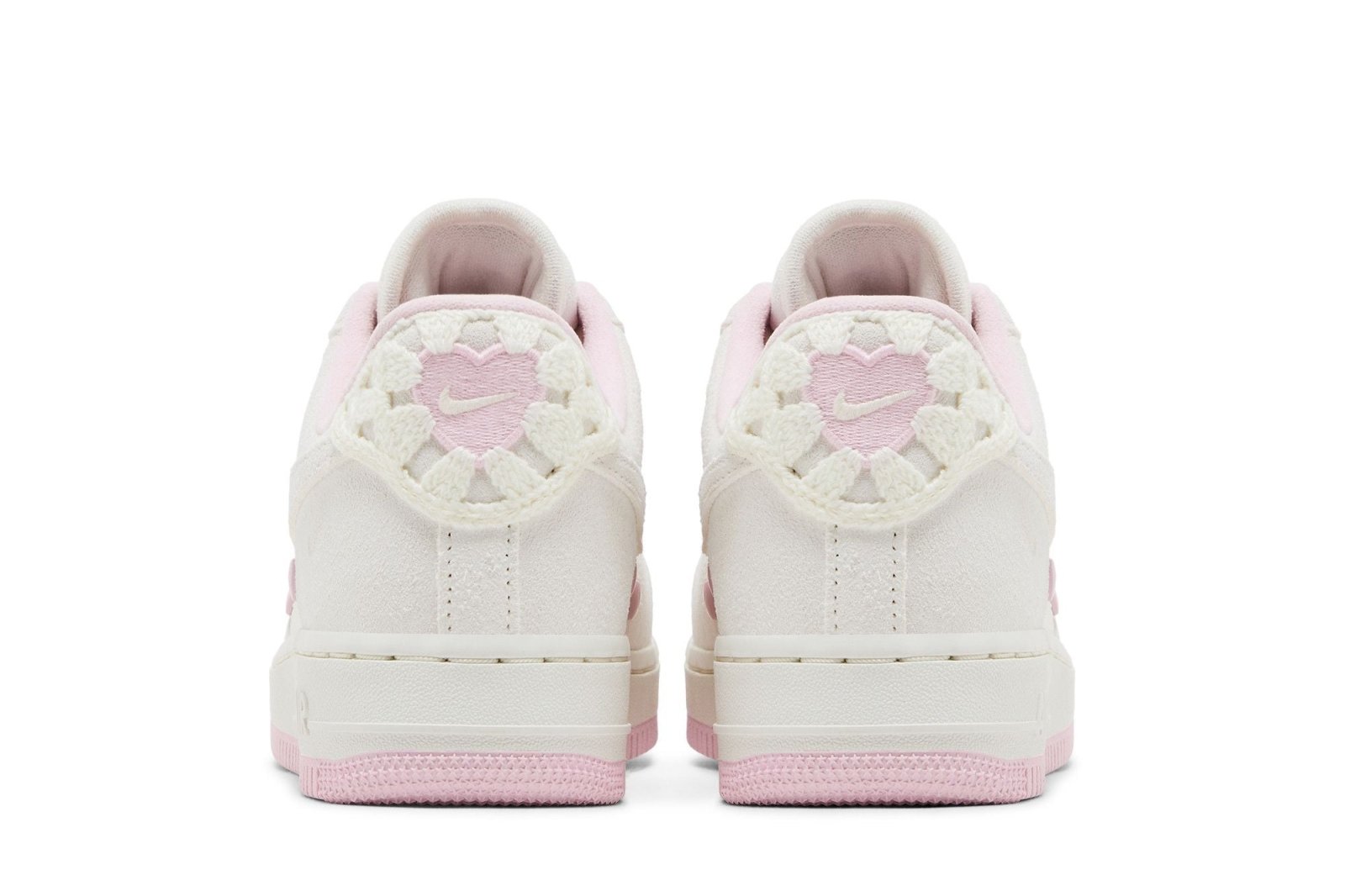 Tênis Nike Air Force 1 Low Valentine&
