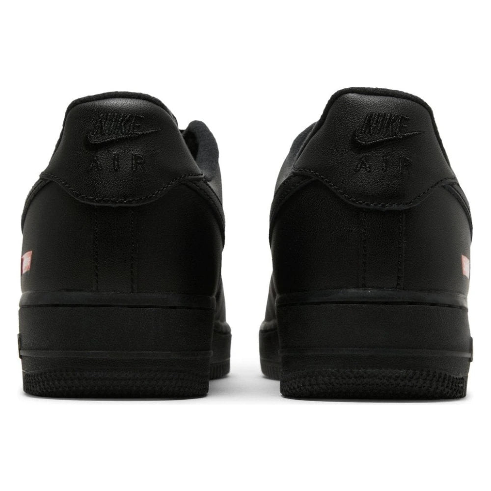 Tênis Nike Air Force 1 Low x Supreme Black Preto - foto 4