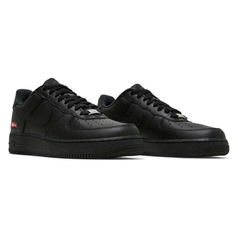Tênis Nike Air Force 1 Low x Supreme Black Preto - foto 5