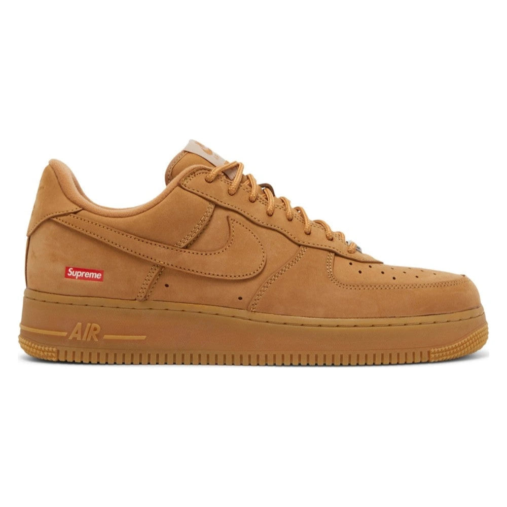 Tênis Nike Air Force 1 Low x Supreme Wheat Marrom