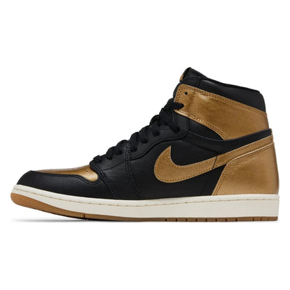 Tênis Nike Air Jordan 1 High OG Black Metallic Gold Preto - foto 2