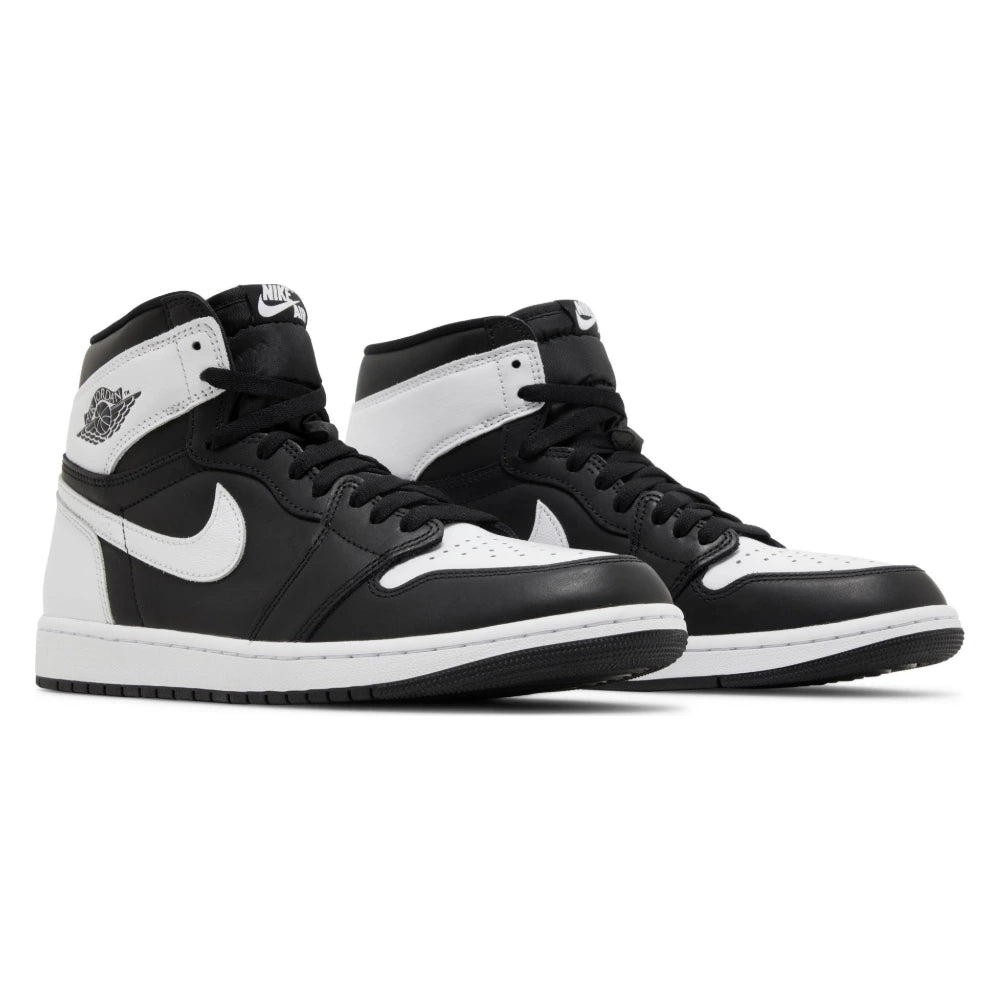 Tênis Nike Air Jordan 1 High OG Black White Preto - foto 2
