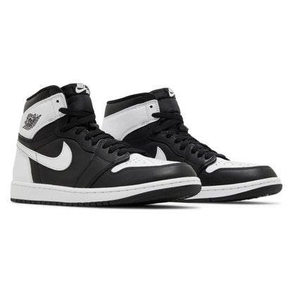 Tênis Nike Air Jordan 1 High OG Black White Preto - foto 2
