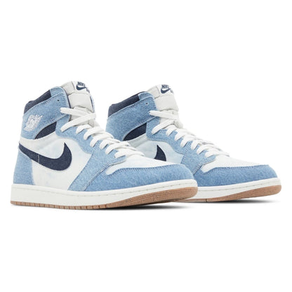 Tênis Nike Air Jordan 1 High OG Denim Summit White Obsidian Azul - vista do solado