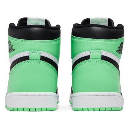 Tênis Nike Air Jordan 1 High OG Green Glow Verde - foto 4