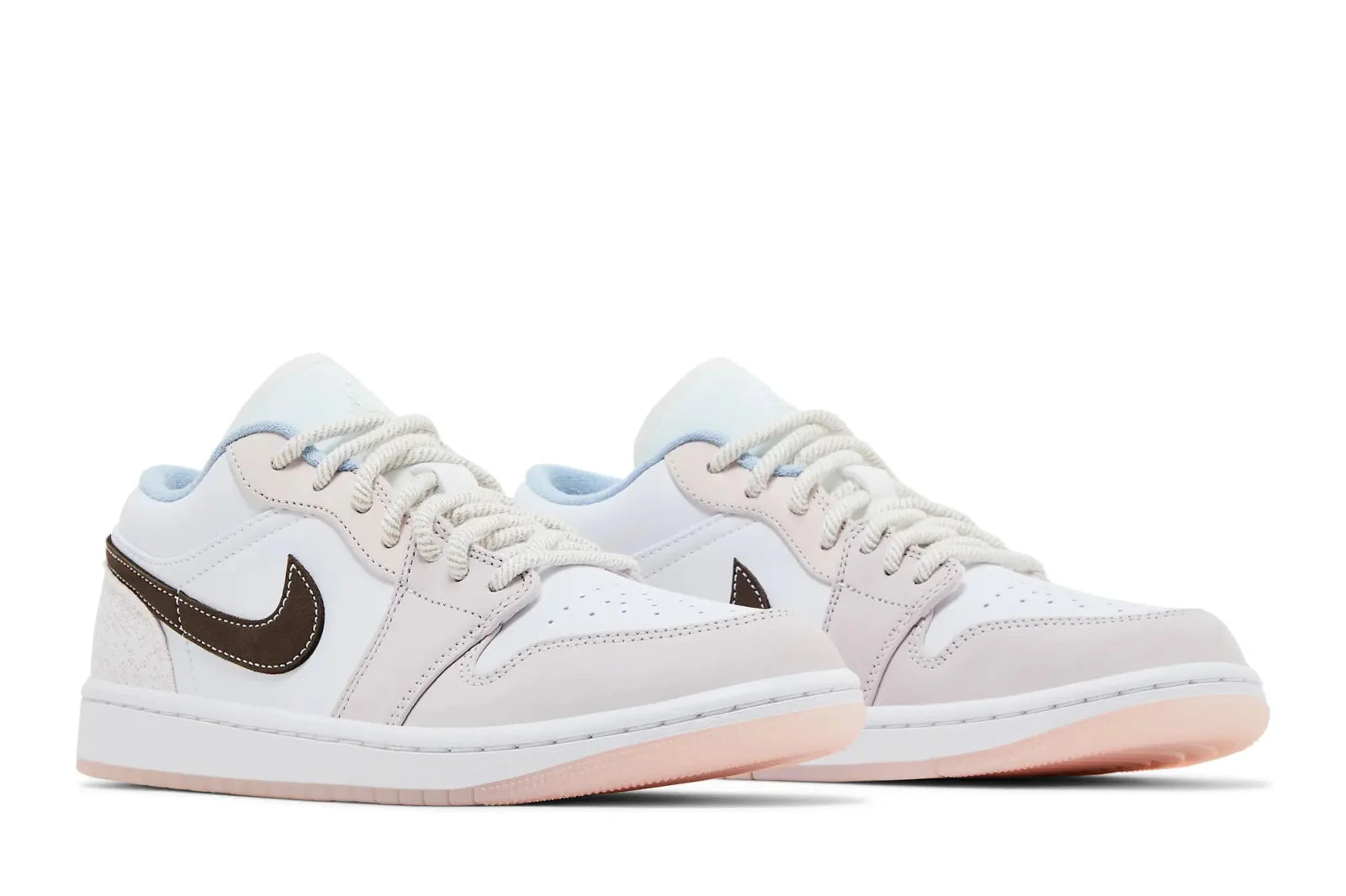 Tênis Nike Air Jordan 1 Low Coral Bege