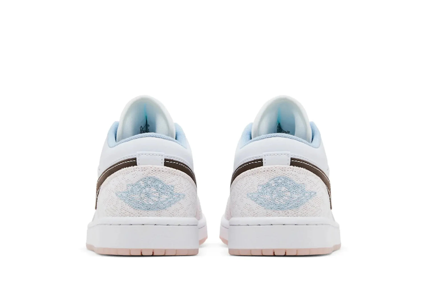 Tênis Nike Air Jordan 1 Low Coral Bege