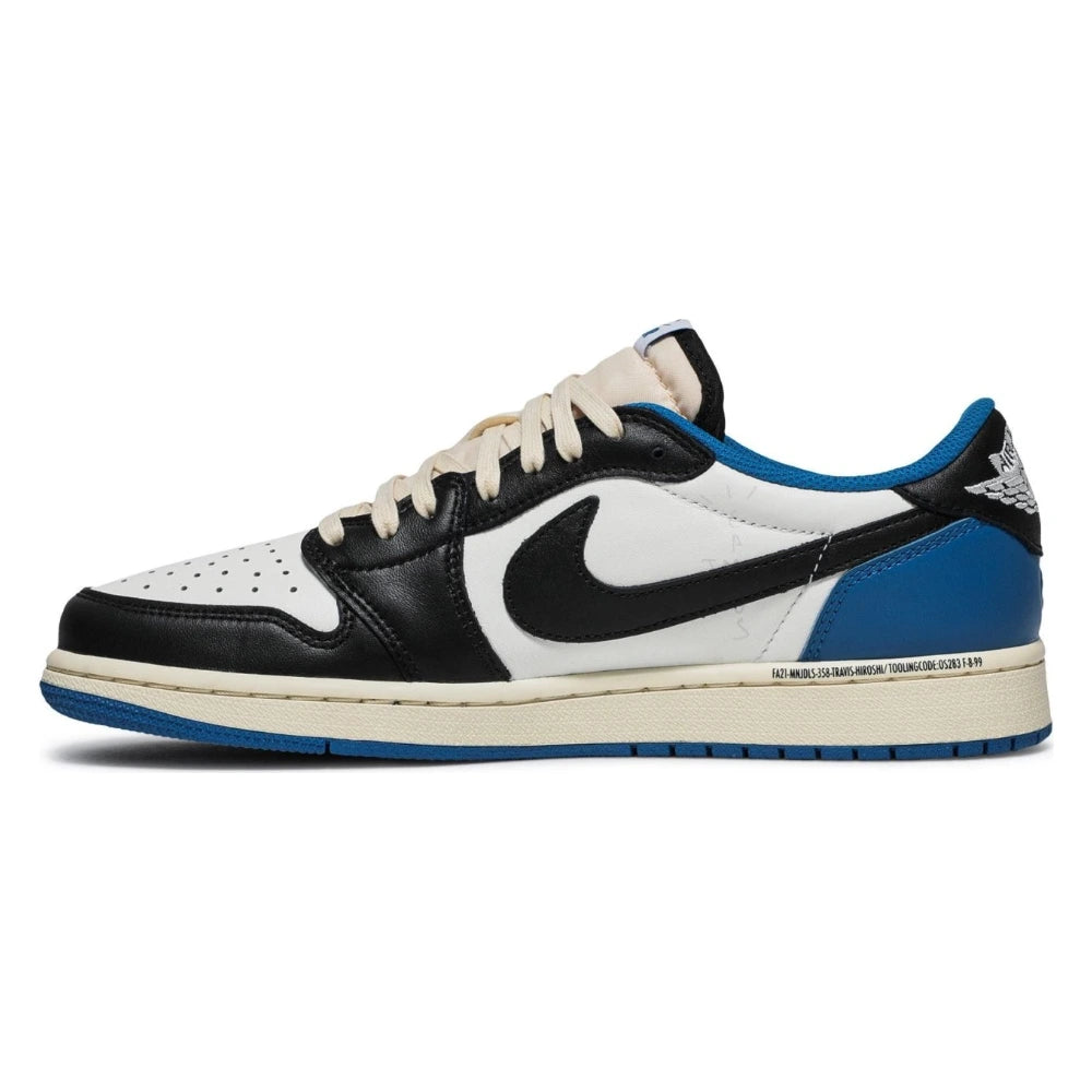 Tênis Nike Air Jordan 1 Low Fragment x Travis Scott Branco Preto Azul - foto 2