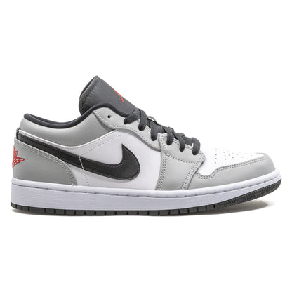 Tênis Nike Air Jordan 1 Low Light Smoke Grey Cinza - foto 5