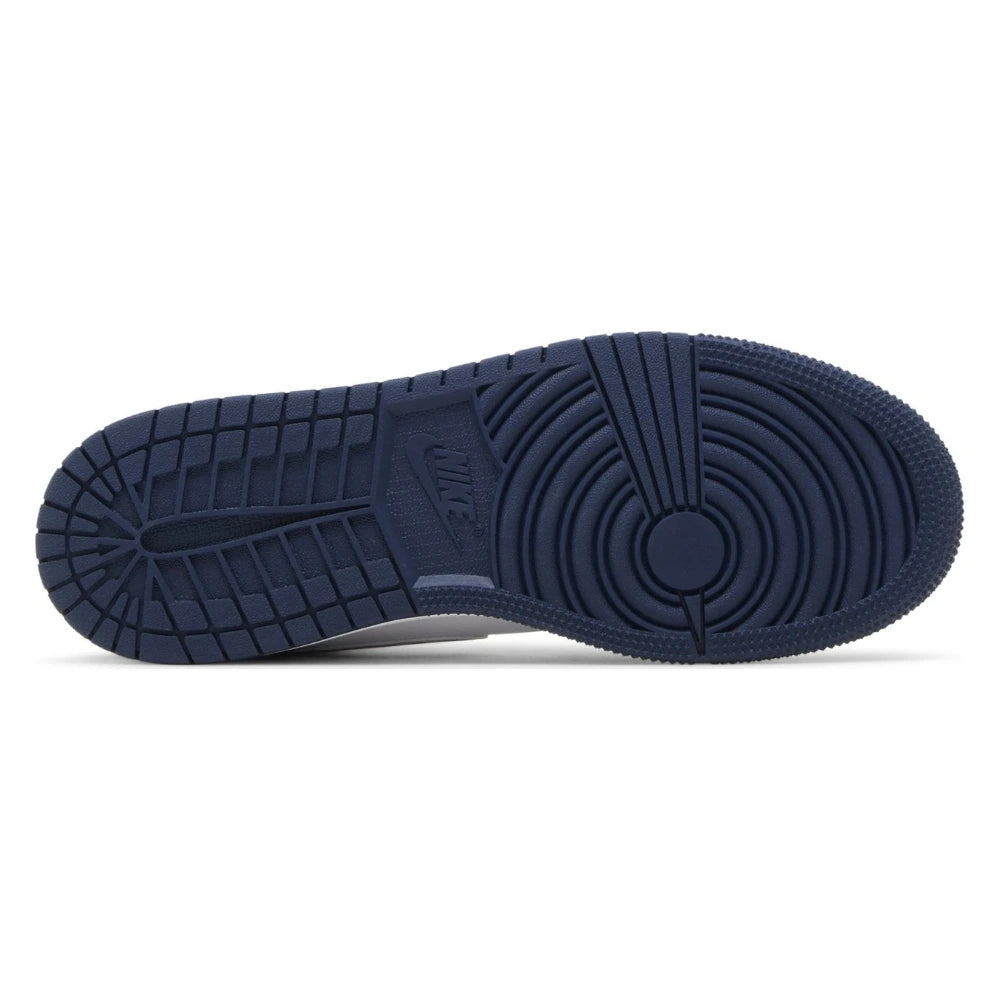 Tênis Nike Air Jordan 1 Low Midnight Navy Wolf Grey Azul Marinho - foto 3
