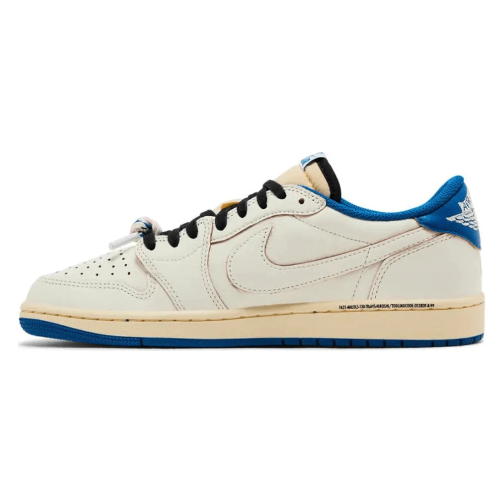 Tênis Nike Air Jordan 1 Low OG SP x Travis Scott Sail Military Blue Couro - foto 3