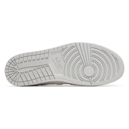 Tênis Nike Air Jordan 1 Low SE Craft Inside Out White Phantom Bege - foto 4