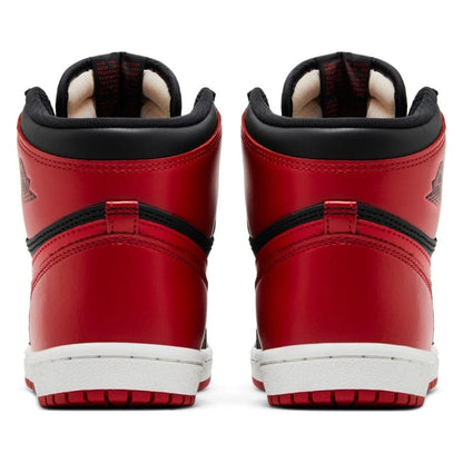 Tênis Nike Air Jordan 1 Retro High &