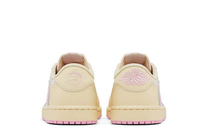 Tênis Nike Air Jordan 1 Retro Low OG SP Travis Scott Shy Pink Bege
