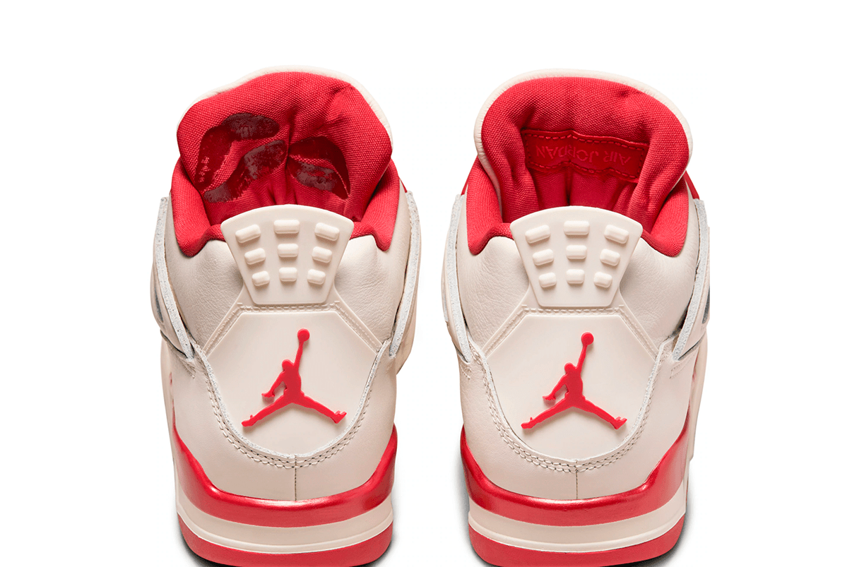 Tênis Nike Air Jordan 4 Retro Valentine&