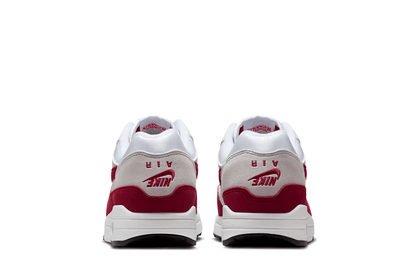 Tênis Nike Air Max 1 &