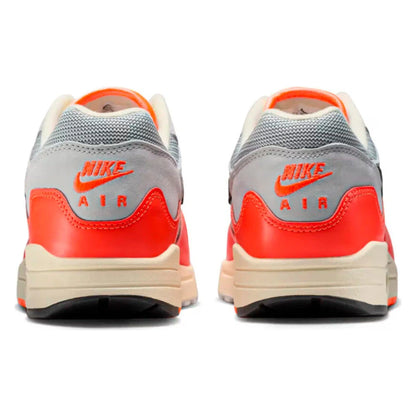 Tênis Nike Air Max 1 x Patta Hyper Crimson Branco - vista traseira