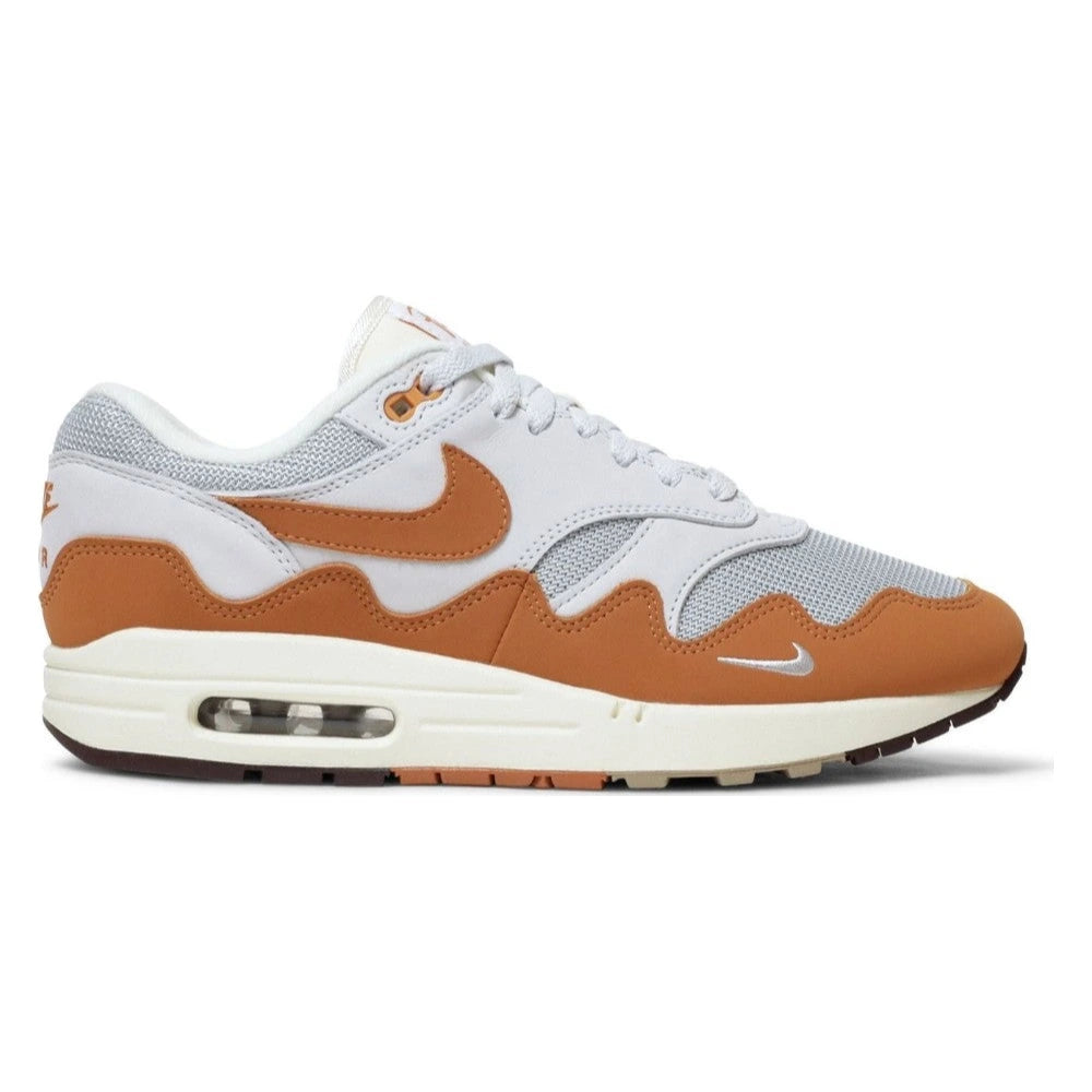 Tênis Nike Air Max 1 x Patta Monarch Laranja