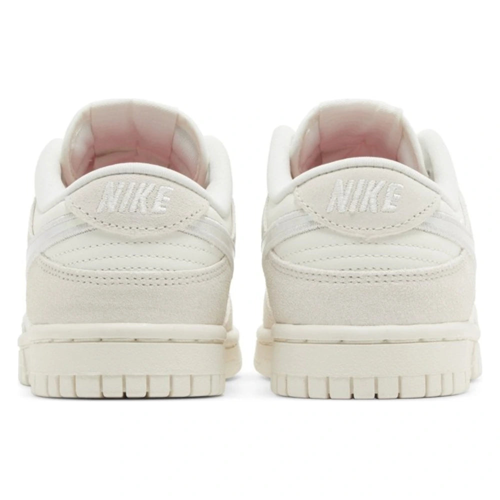 Tênis Nike Dunk Low Iridescent Swoosh Bege - foto 4