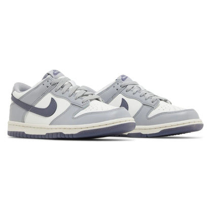 Tênis Nike Dunk Low Light Carbon Cinza - foto 5