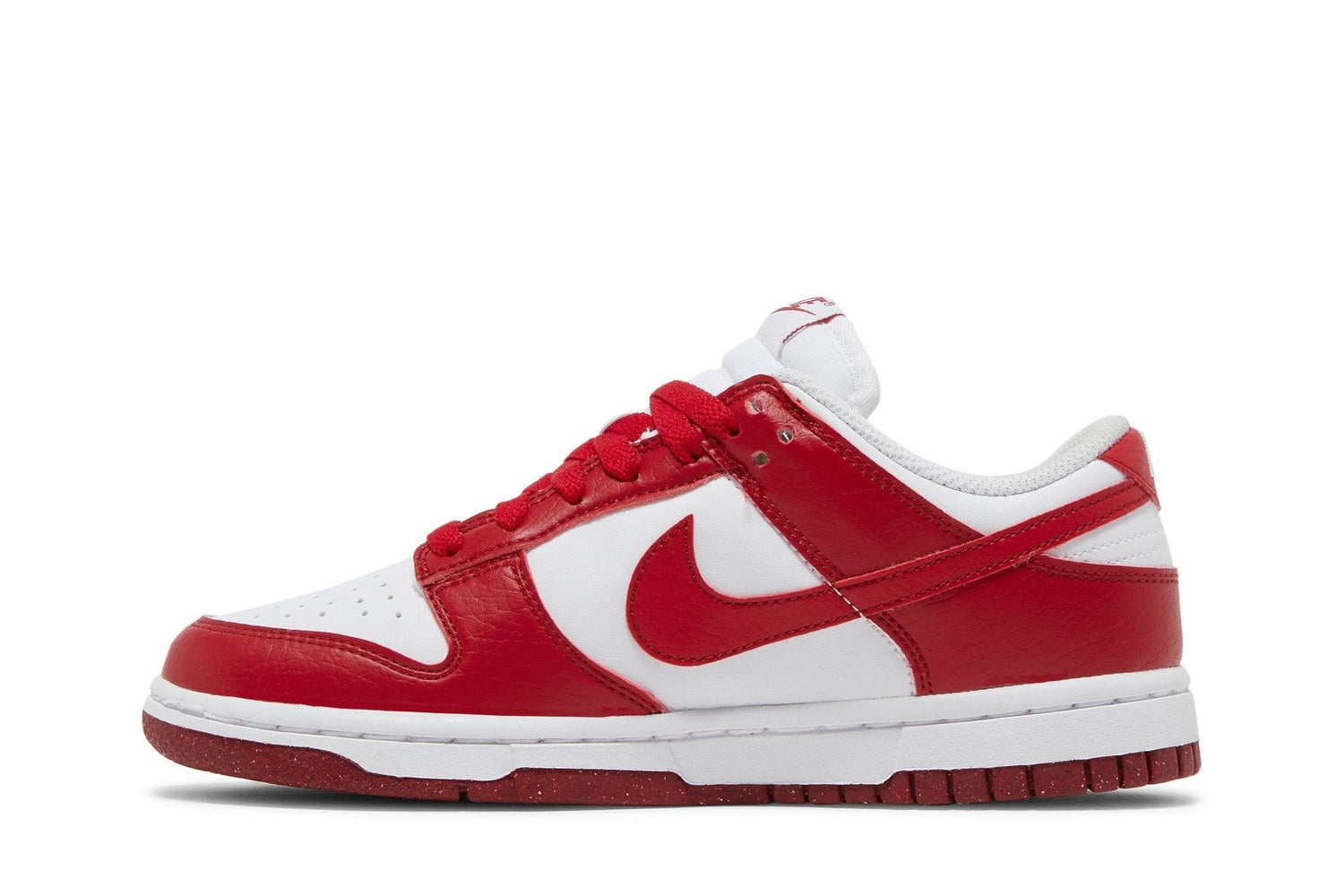 Tênis Nike Dunk Low Next Nature White Gym Red Vermelho