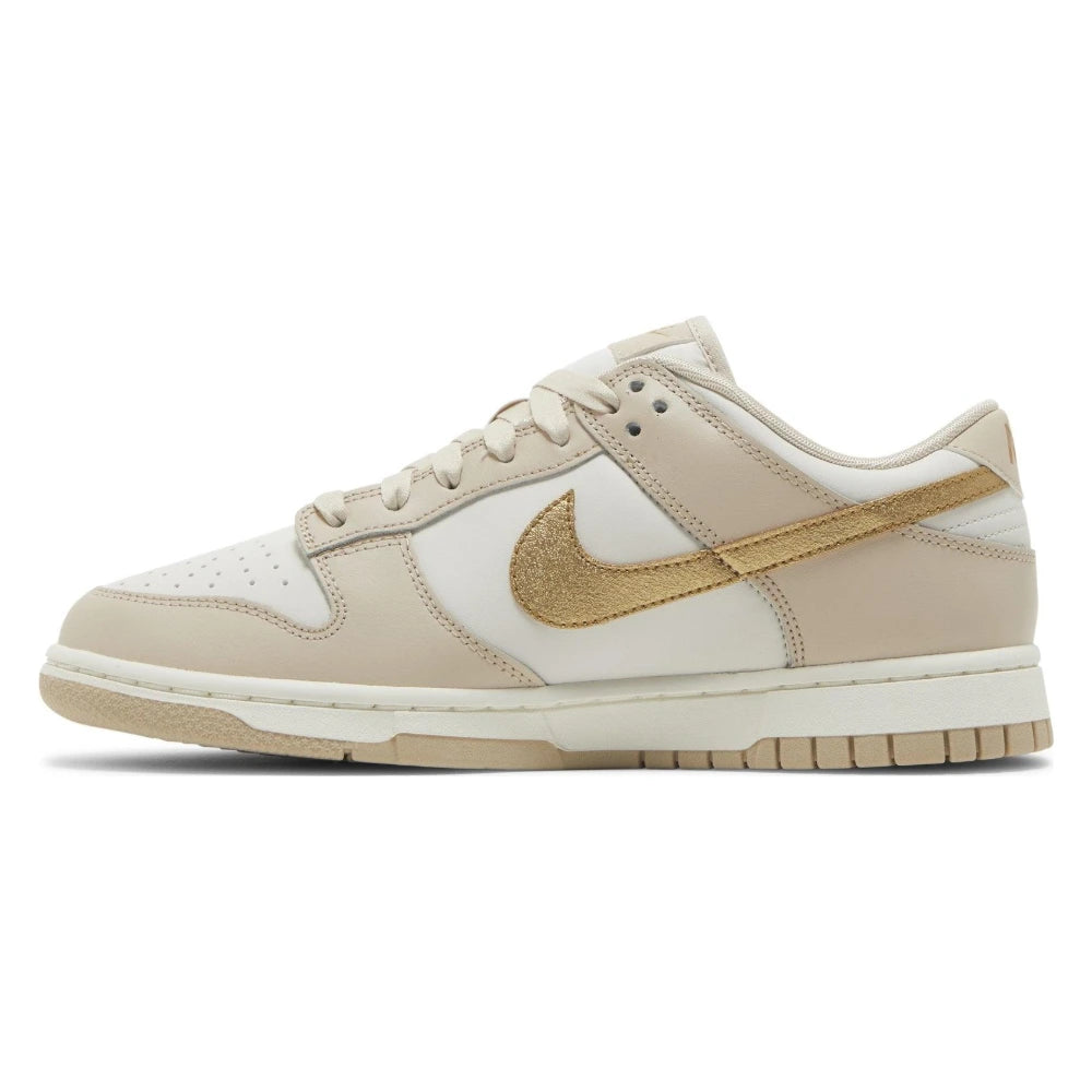 Tênis Nike Dunk Low Phantom Metallic Gold Dourado - foto 2