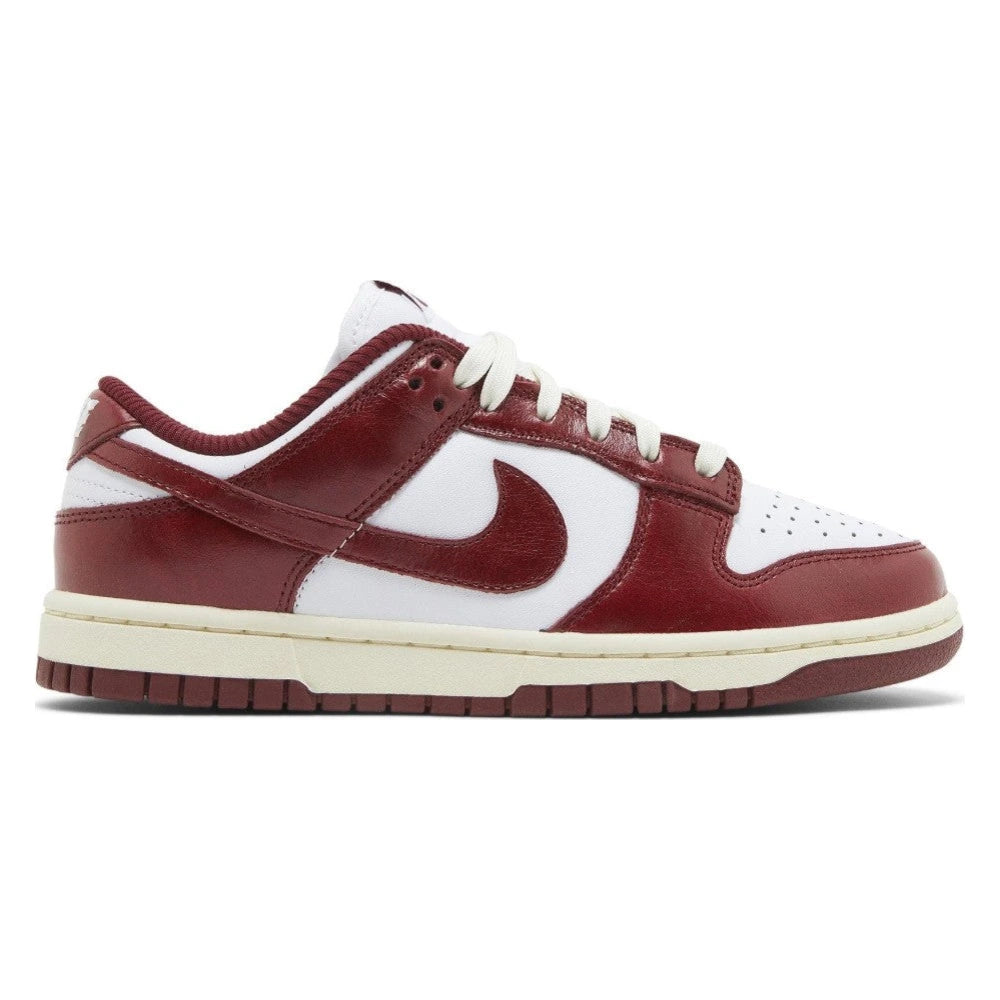 Tênis Nike Dunk Low PRM Vintage Team Red Vermelho