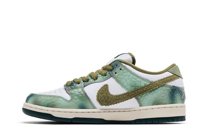 Tênis Nike SB Dunk Low x Alexis Sablone Chameleon Verde