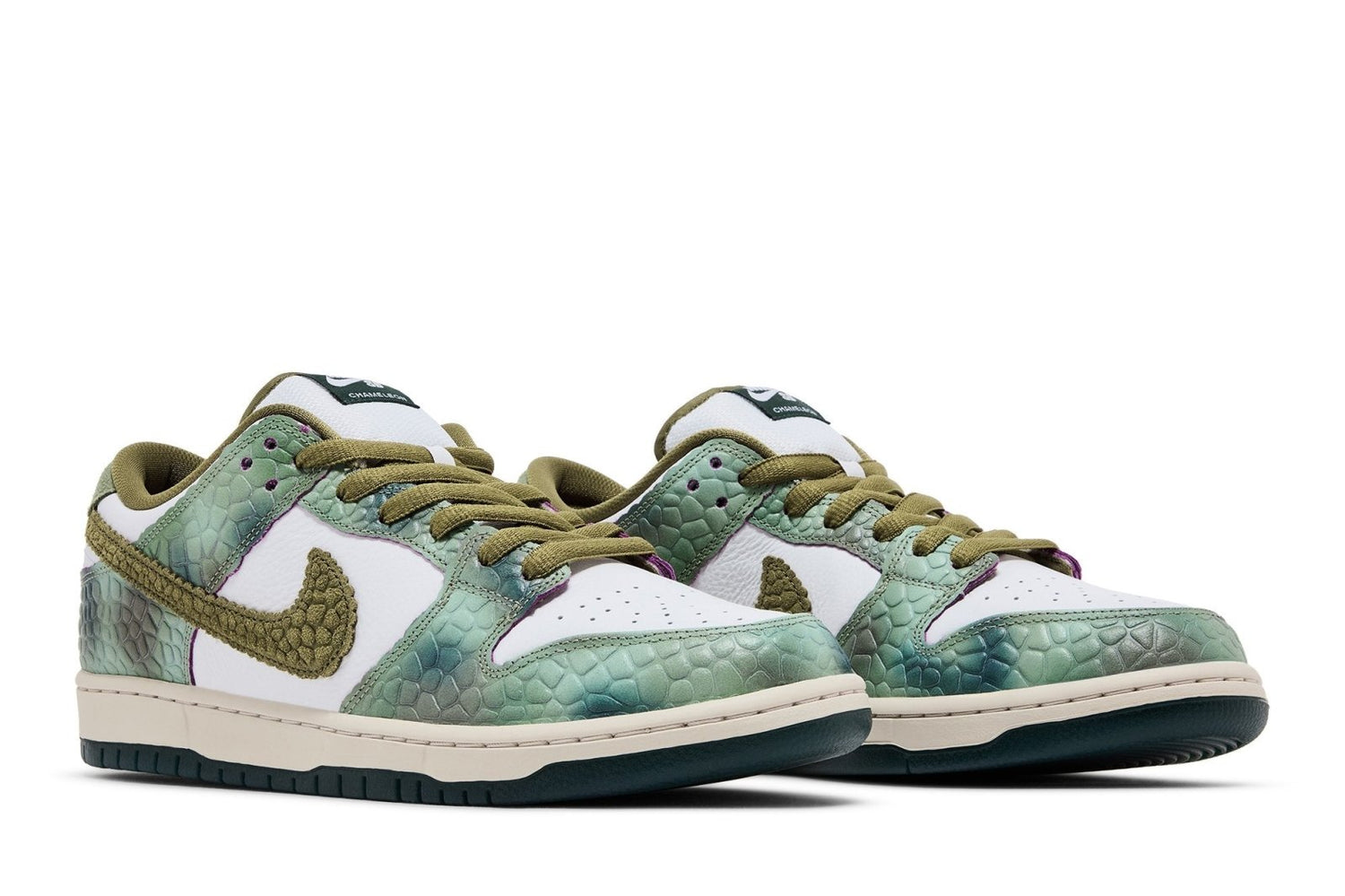 Tênis Nike SB Dunk Low x Alexis Sablone Chameleon Verde