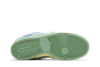 Tênis Nike SB Dunk Low x Verdy Visty Azul