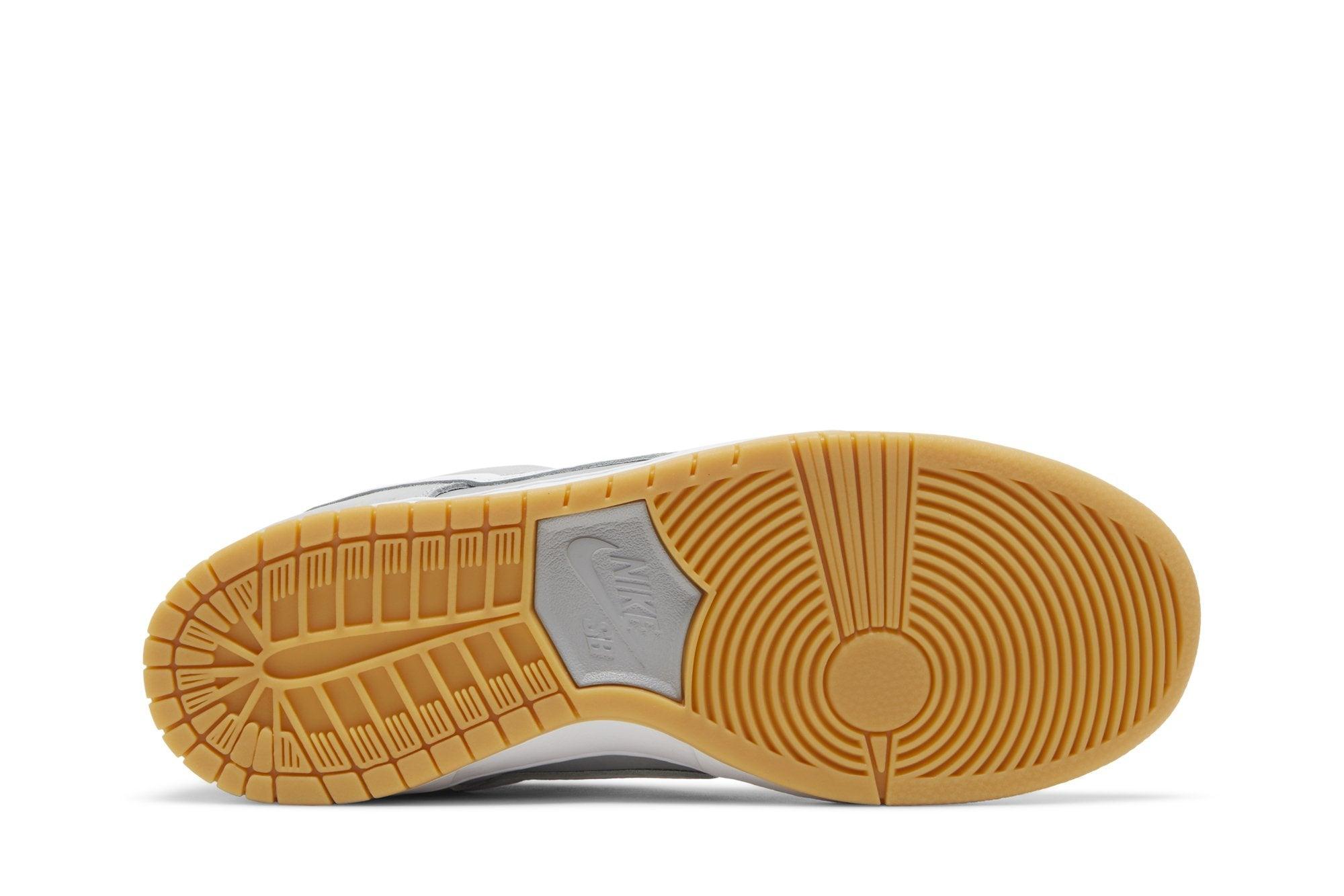 Tênis Nike SB Dunk Low Pro ISO Grey Gum Cinza