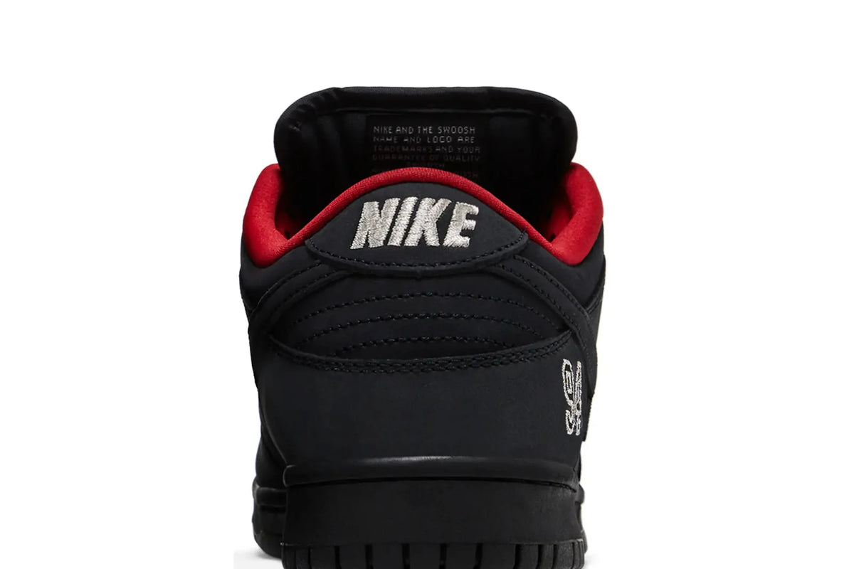 Tênis Nike SB Dunk Low Supreme 94 Black Preto