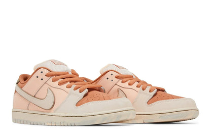 Nike Sb Dunk Low Trocadéro Gardens Marrom
