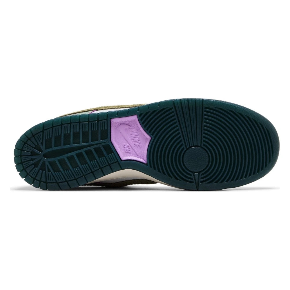 Tênis Nike SB Dunk Low x Alexis Sablone Chameleon Verde - foto 3