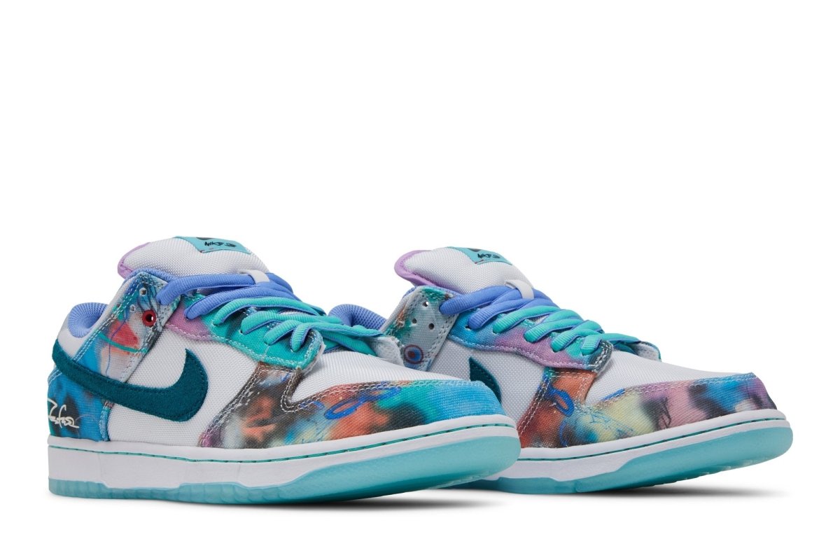 Tênis Nike SB Dunk Low x Futura Bleached Aqua Azul