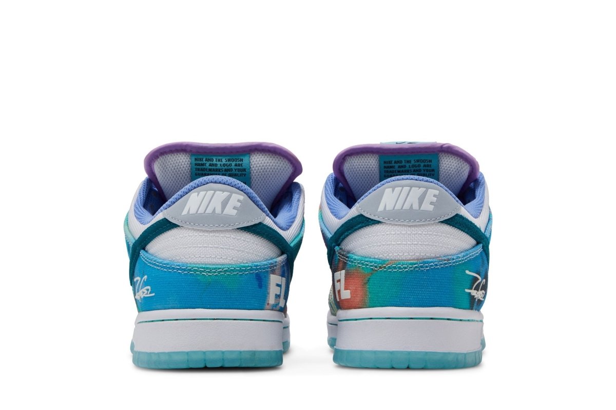 Tênis Nike SB Dunk Low x Futura Bleached Aqua Azul