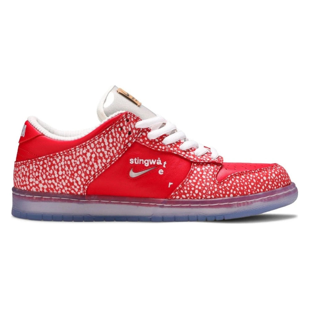Tênis Nike SB Dunk Low x Stingwater Magic Mushroom Vermelho