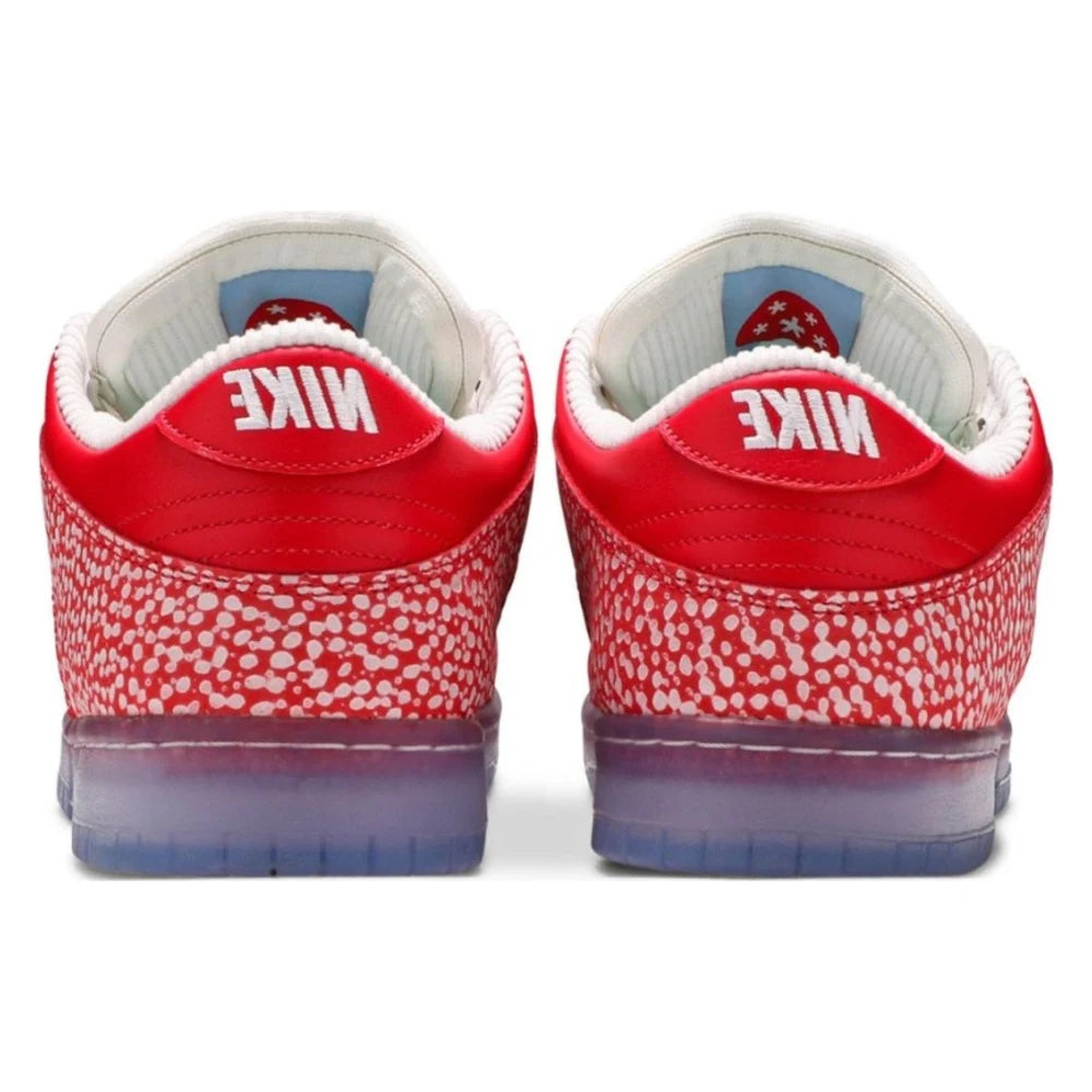 Tênis Nike SB Dunk Low x Stingwater Magic Mushroom Vermelho - foto 4